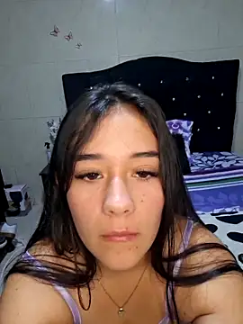 Webcam Model (AlessiaKnox)  is live.Free join now!