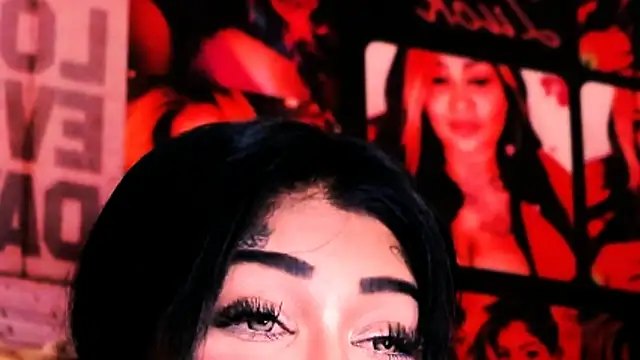 indian_dreamgirl webcam