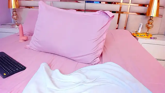 VictoriaGarret webcam