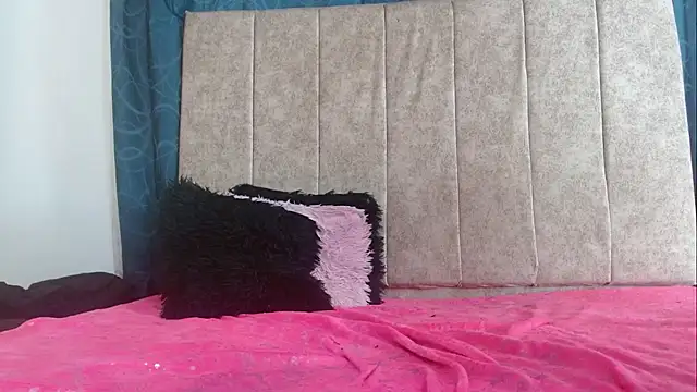 Slut_Full_Messy webcam