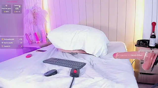 ALICESANDOVAL webcam