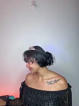 charlottekiss99 webcam