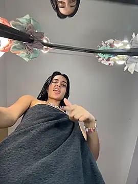 leilani_X webcam