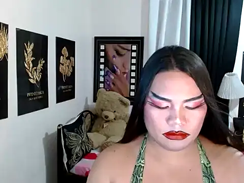 TSbrianaHugeCock webcam