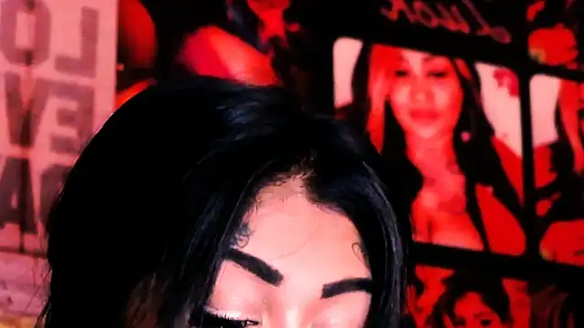 indian_dreamgirl webcam