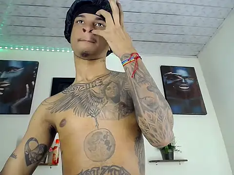 Tatoo_Noah webcam