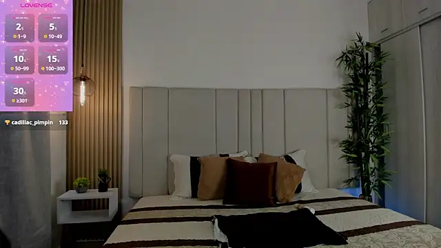 Victoria_Rosee webcam