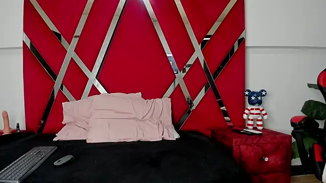 Lucianaxht webcam stripchat model stream image