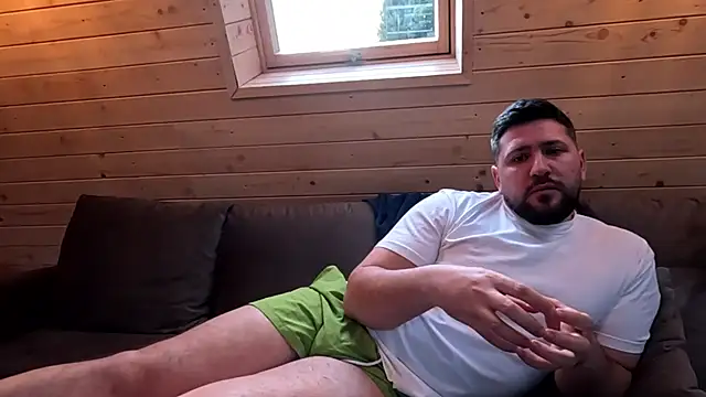 gold_alpha_boy (M young) - Who is the next King of the room?