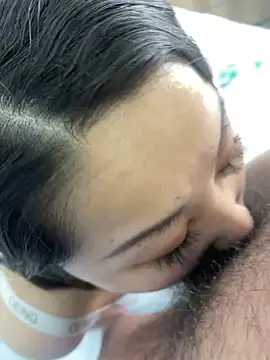 xiaoyi-10 - Xiaoyi-10's free webcam - UK Sex Cams