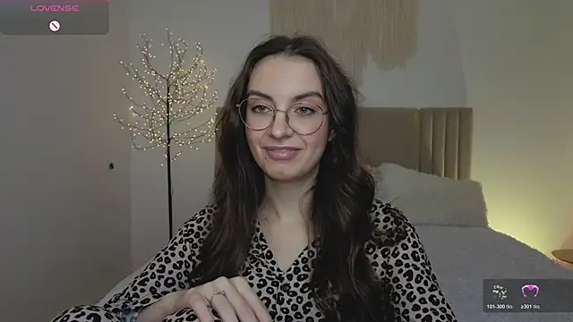 real_cutie1 - Real_cutie1's free webcam - UK Sex Cams