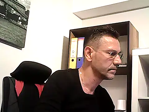 mastercharisma35 webcam