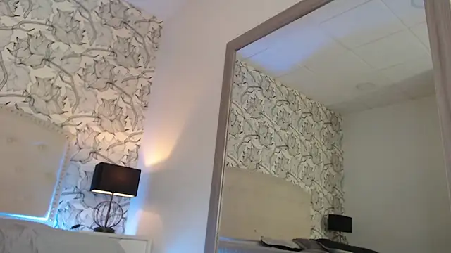 Venusandrea29 webcam