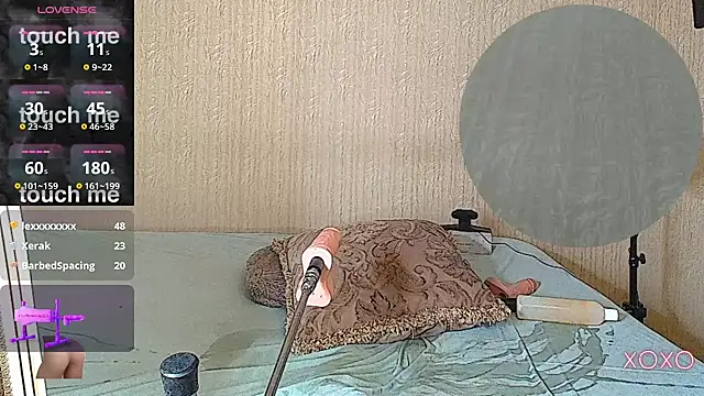 Webcam Model (_Vika4you_)  is live.Free join now!