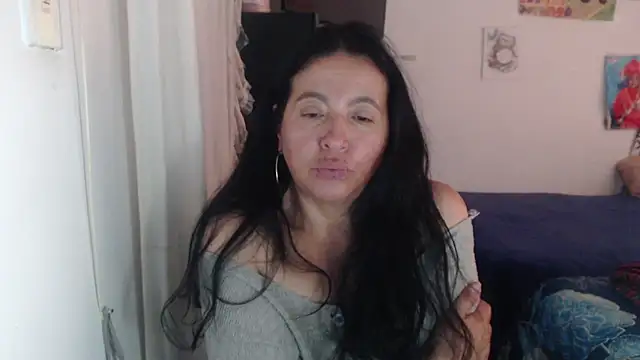 stefilove10 - Stefilove10's free webcam - UK Sex Cams