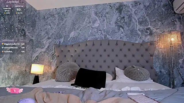 Aprillbrunette webcam