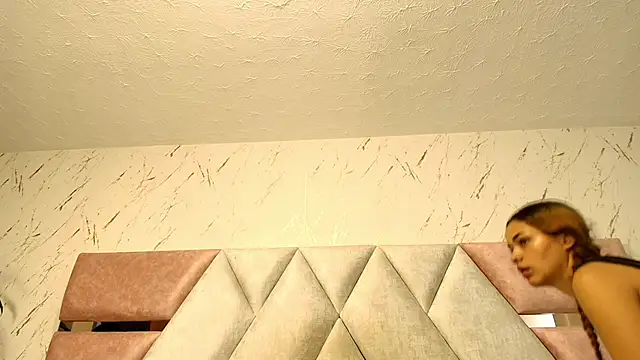 zoelucas - Zoelucas's free webcam - UK Sex Cams