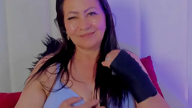 helenjoness__ webcam