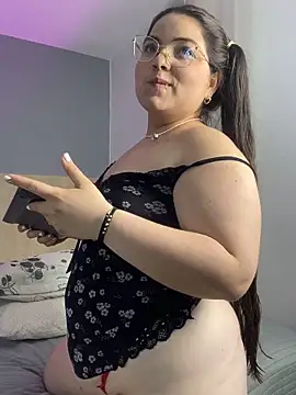 goddess_curvyy webcam