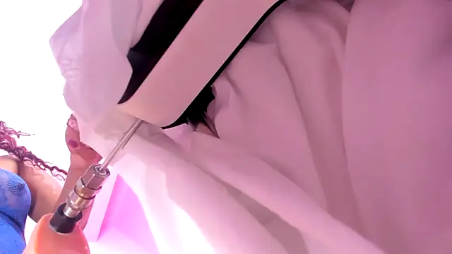 MATURE_WHOR33 webcam