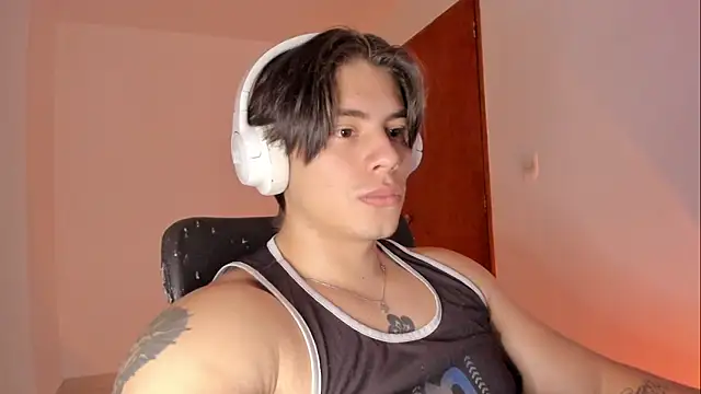 giordano_russo (M young) - first cum of the day!