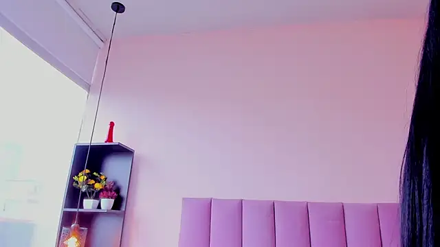 violet_myerrs webcam