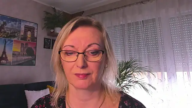 vanessa_chat - Vanessa_chat's free webcam - UK Sex Cams