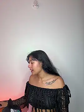 charlottekiss99 webcam