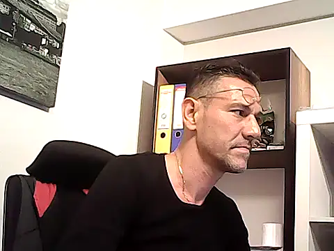 mastercharisma35 - Mastercharisma35's free webcam - UK Sex Cams