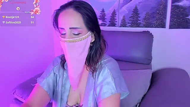 jadde_hamad (F milf) - dancing until I get naked in oil