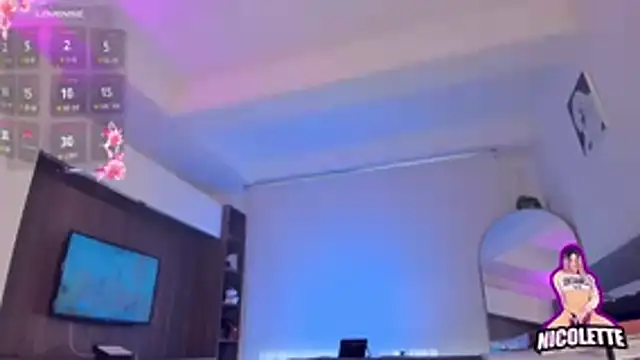 nicolette_tay webcam
