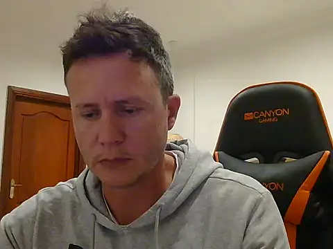 TroyDieselXXX webcam