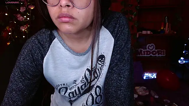 MidoriQuiinn's Stripchat show and profile