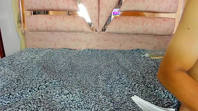 Antonella_And_Thiago webcam