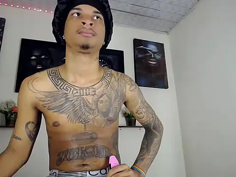 Tatoo_Noah webcam