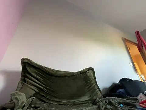 Rebeu313 live sex cam