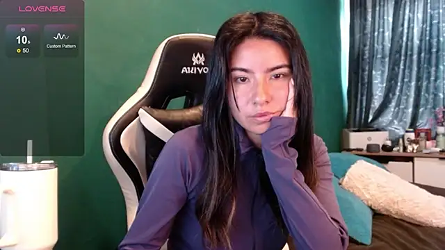 alice_middlee webcam