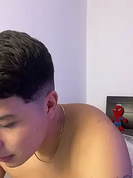 Goldenknight33 webcam