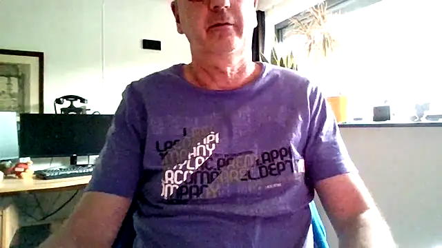 hotlucas66 (M mature) - By interactive toy