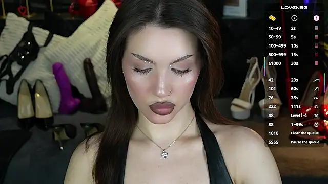 mistressdarsy - MistressDarsy's free webcam