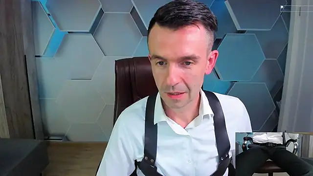 stevetiger (Ask my age) - naked