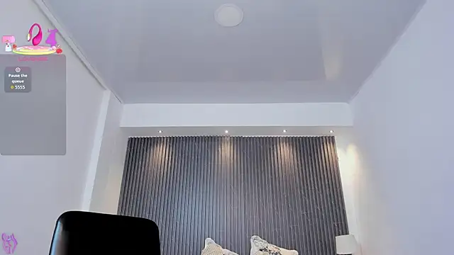 charlottewhitte webcam