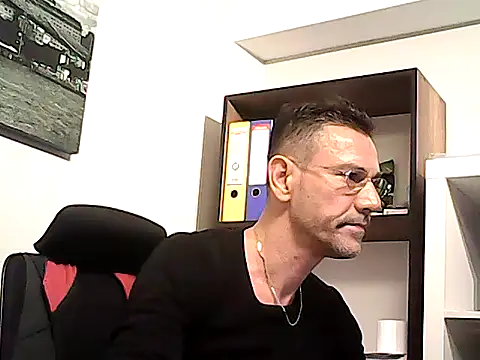 mastercharisma35 webcam