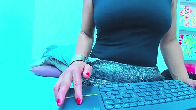 Rebeccamitchell webcam