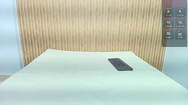 SALOMEE_STONE webcam