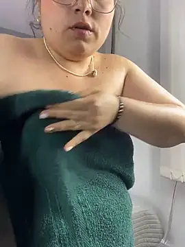 goddess_curvyy webcam