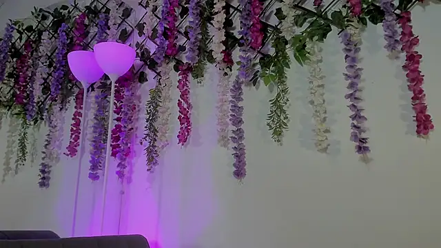 Petite_Artemis webcam