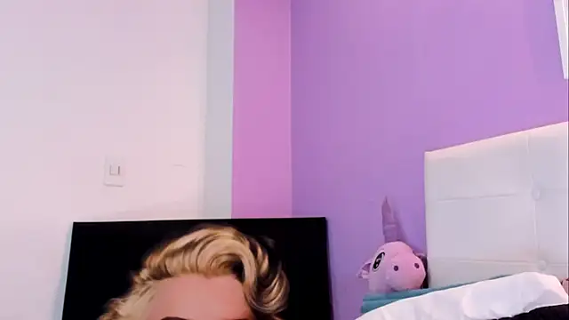 Charlotte11-11 webcam