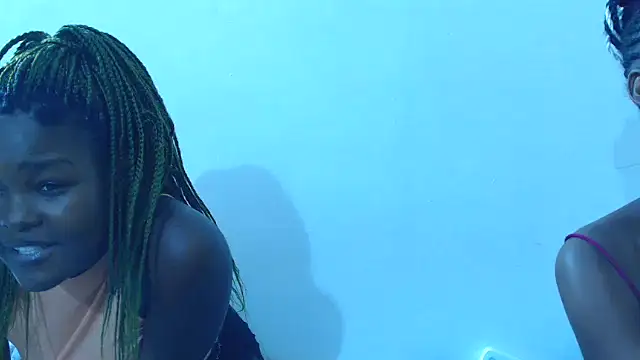 SexyPetite_22 webcam stripchat model stream image