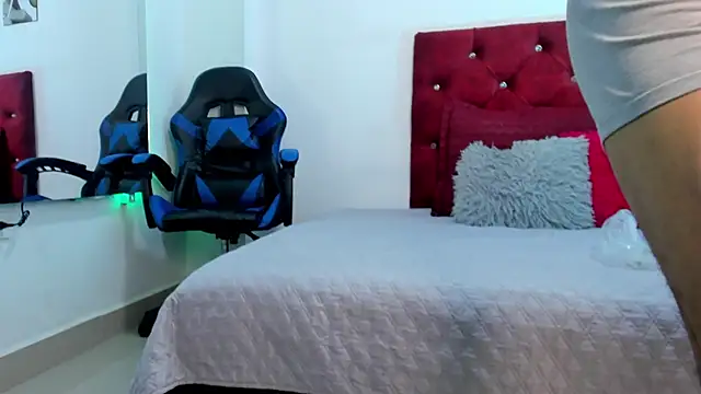 Liamsubtle01 live sex cam